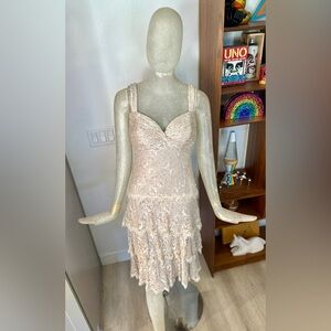 Tadashi Shoji Cream Floral Lace Layered/Tiered Midi Dress. Size 8